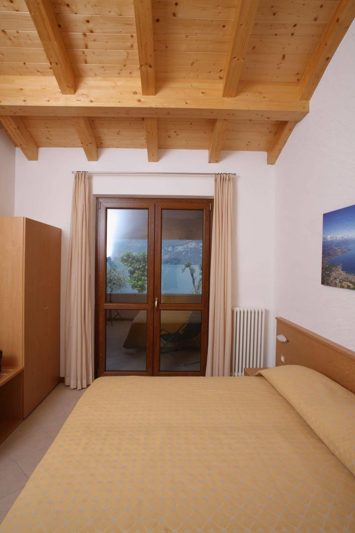June Stay Lake Garda Brenzone sul Garda Zewnętrze zdjęcie